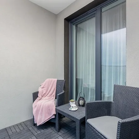 Apartamenty Perlowa Przystan By Noclegi Renters Kolobrzeg Exterior photo